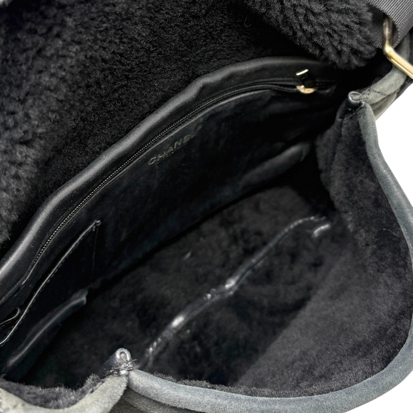 CHANEL Vintage 2006 CC Logo Shearling Messenger Crossbody Bag Black Mouton