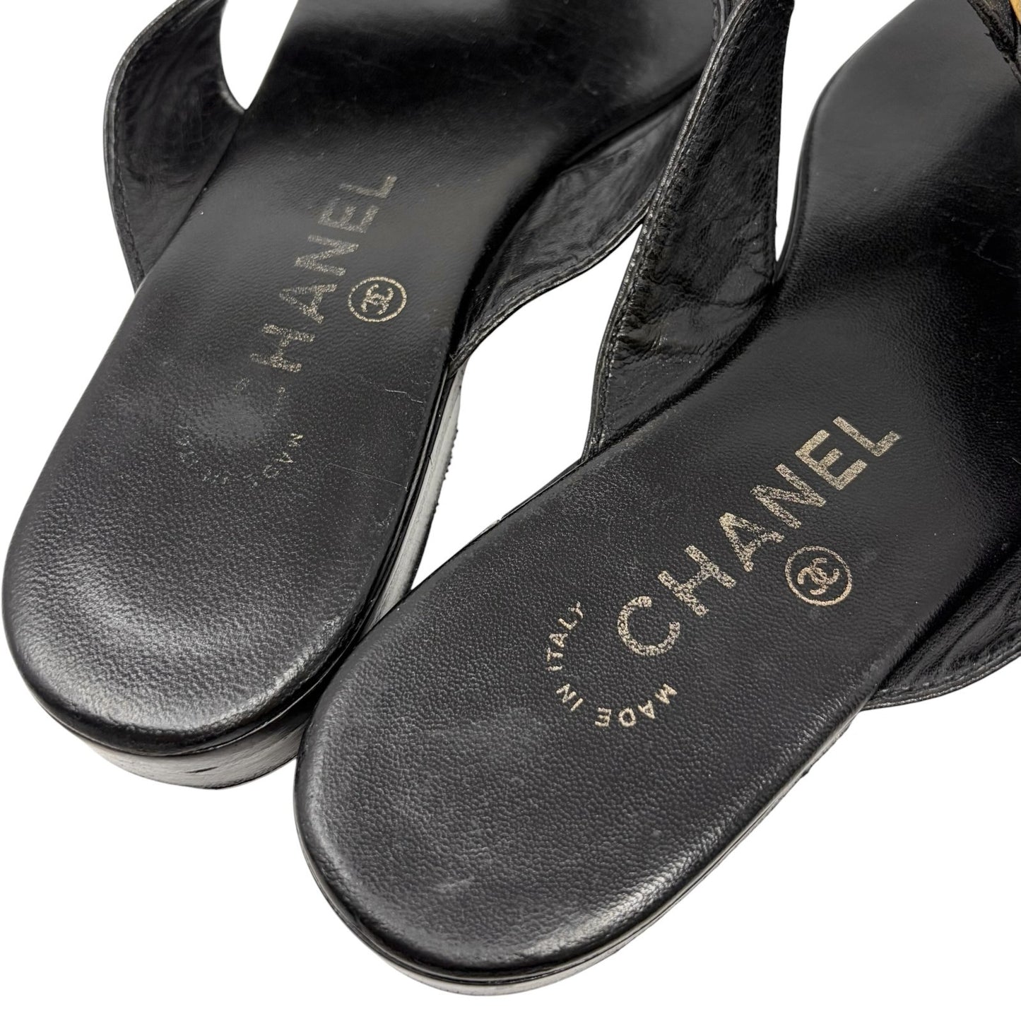 CHANEL Vintage Turnlock CC Logo Flat Thong Sandals #38 Black Leather 902405
