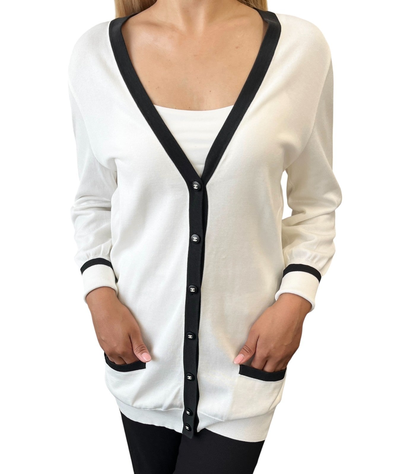 CHANEL Vintage 96P CC Mark Logo Cardigan Knit Button #46 White Black Cotton