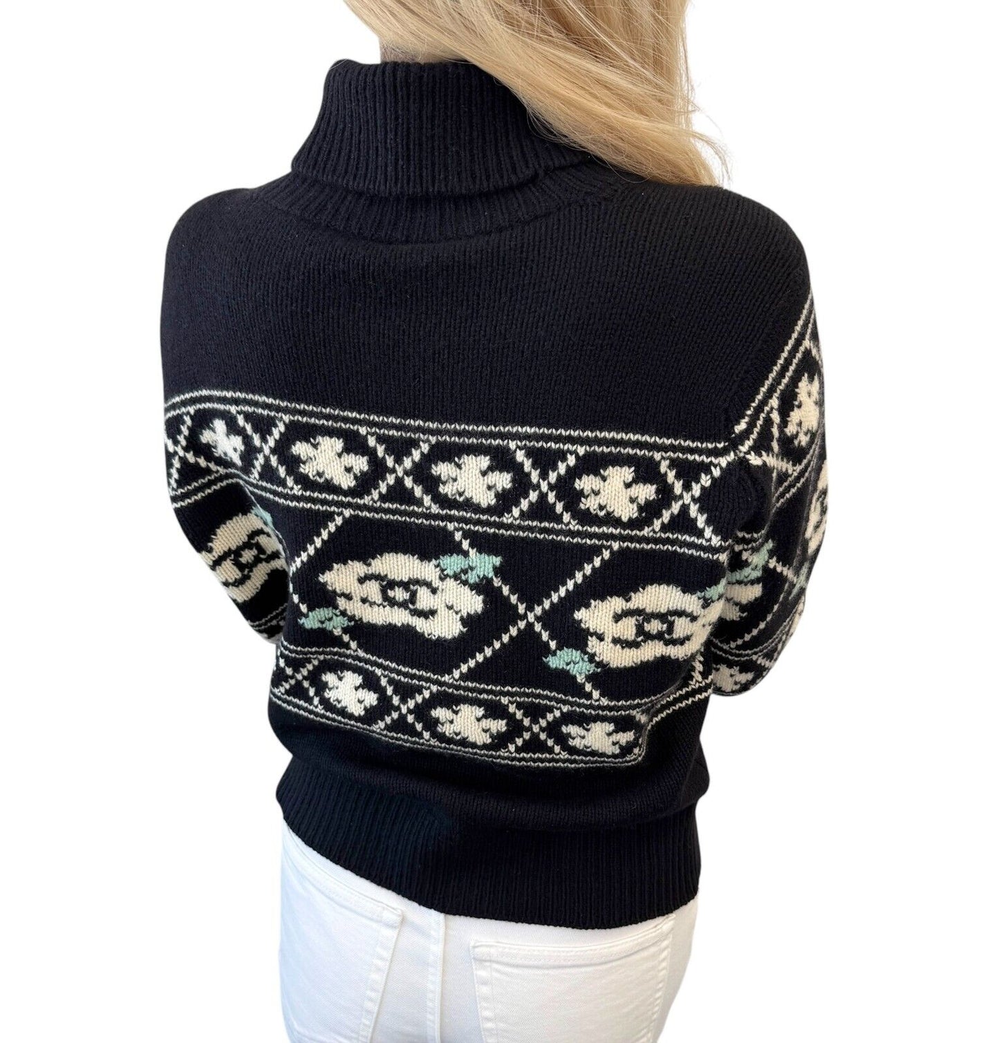 CHANEL Vintage 95A CC Logo Turtleneck Sweater Top Cashmere Black White