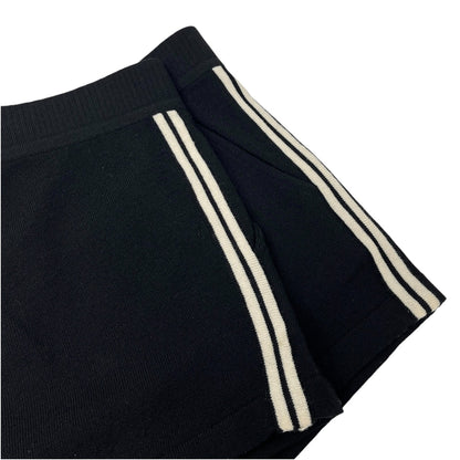 CHANEL Sport Vintage 04A CC Logo Knit Tank Top Shorts Set #42 Black Rank AB+