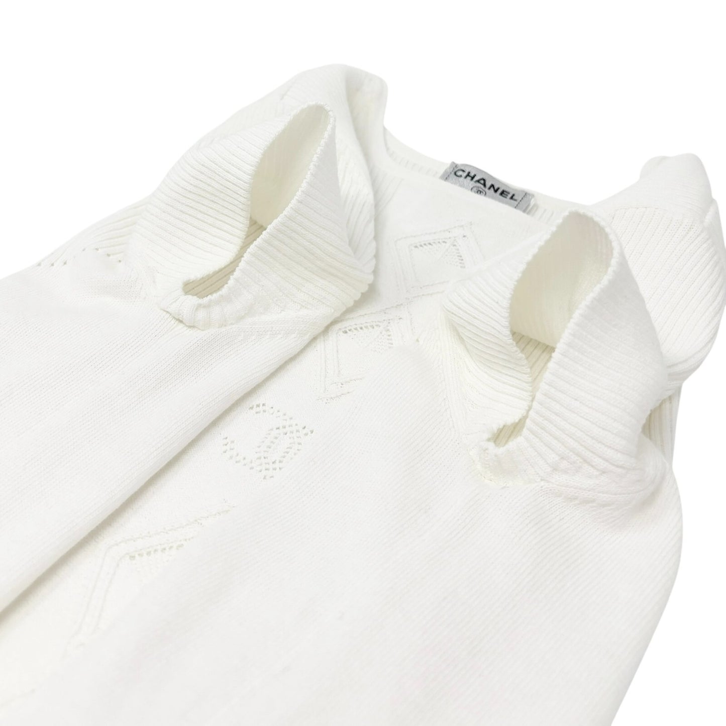 CHANEL Vintage 05P CC Logo Ribbed Knit Top #34 Short Sleeve White Cotton