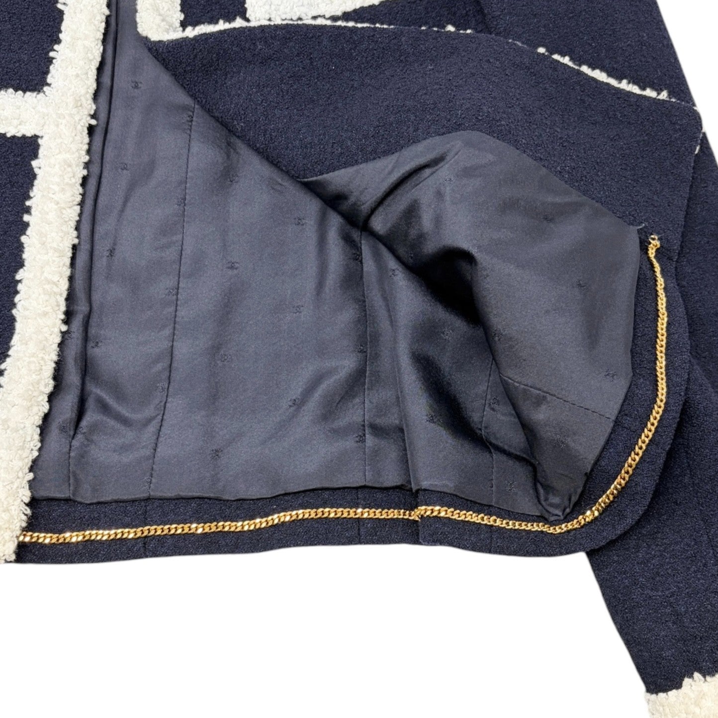 CHANEL Vintage CC Logo Button Tweed Jacket Blue White Wool Silk 106914