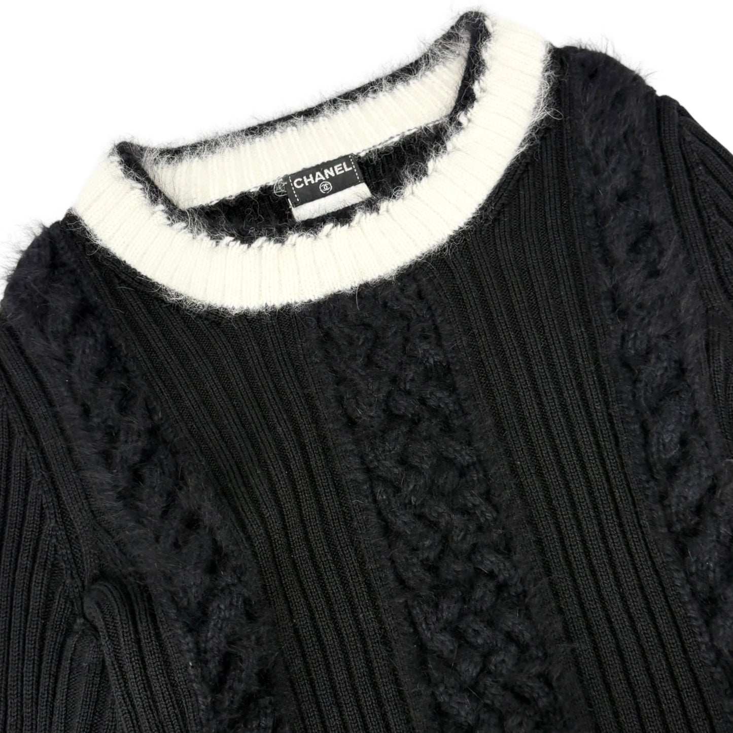 CHANEL Vintage 02A CC Logo Fur Knit Sweater Top #38 Black White Wool 901976