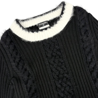 CHANEL Vintage 02A CC Logo Fur Knit Sweater Top #38 Black White Wool 901976