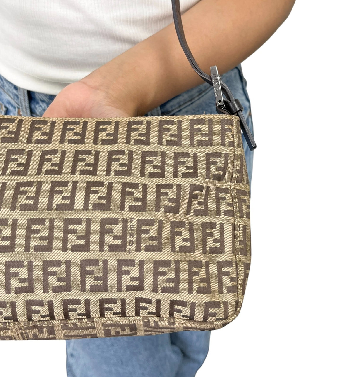 FENDI Vintage Logo Zucchino Shoulder Bag Beige Brown Canvas Pochette 902481