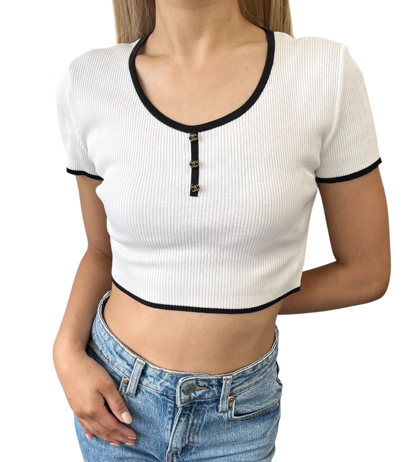 CHANEL Vintage 95P CC Logo Button Knit Cropped Ribbed T-shirt #42 White Cotton