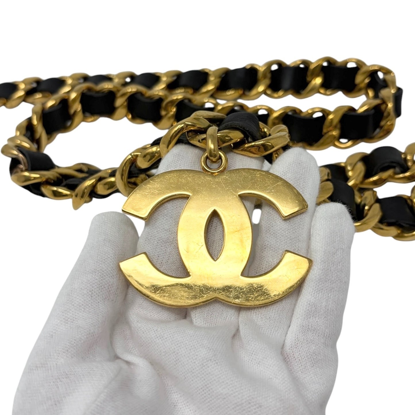 CHANEL Vintage 93A Double CC Logo Leather Chain Belt Black Gold Metal 902577