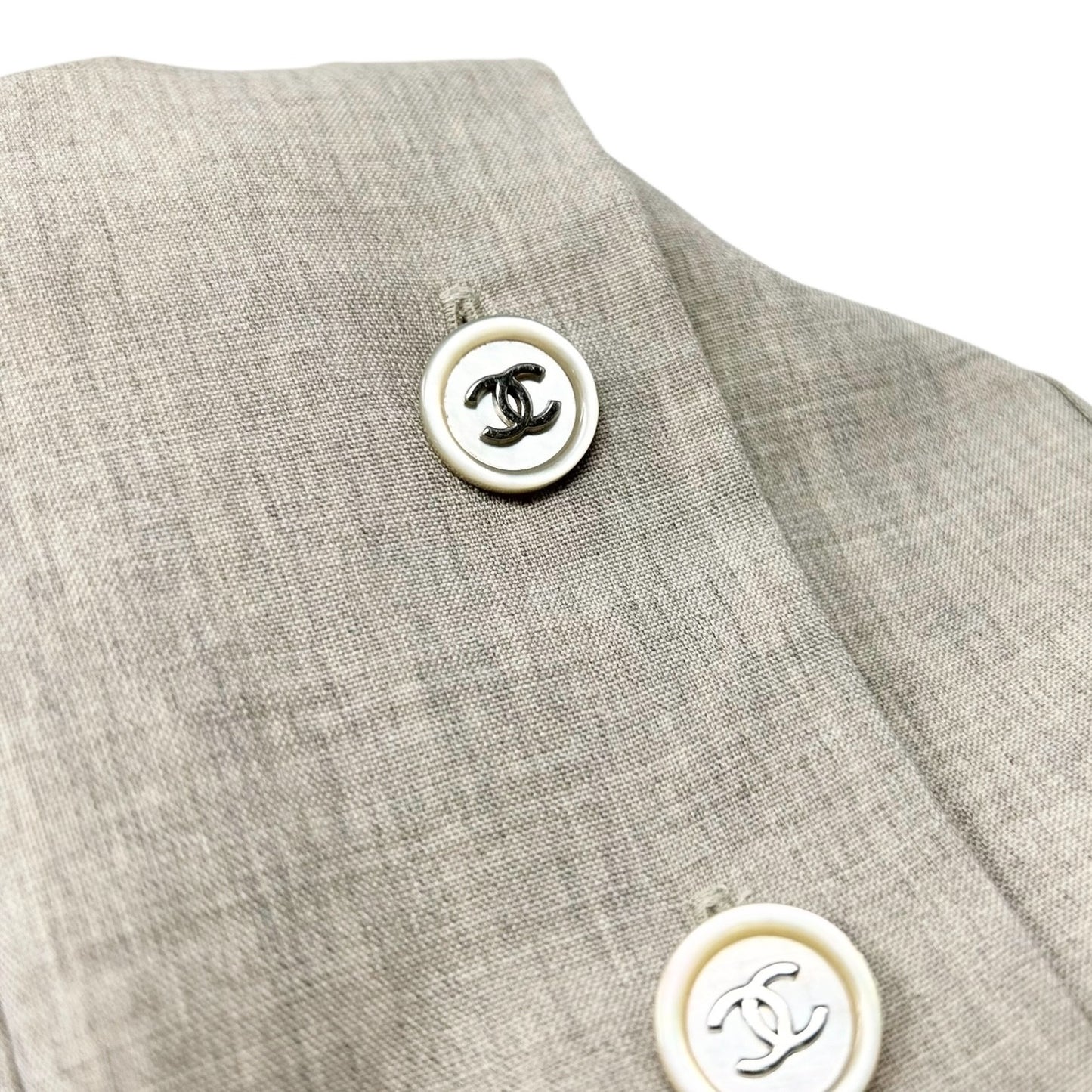 CHANEL Vintage CC Logo Button Up Shirt Blouse Top Beige Front Pocket Wool