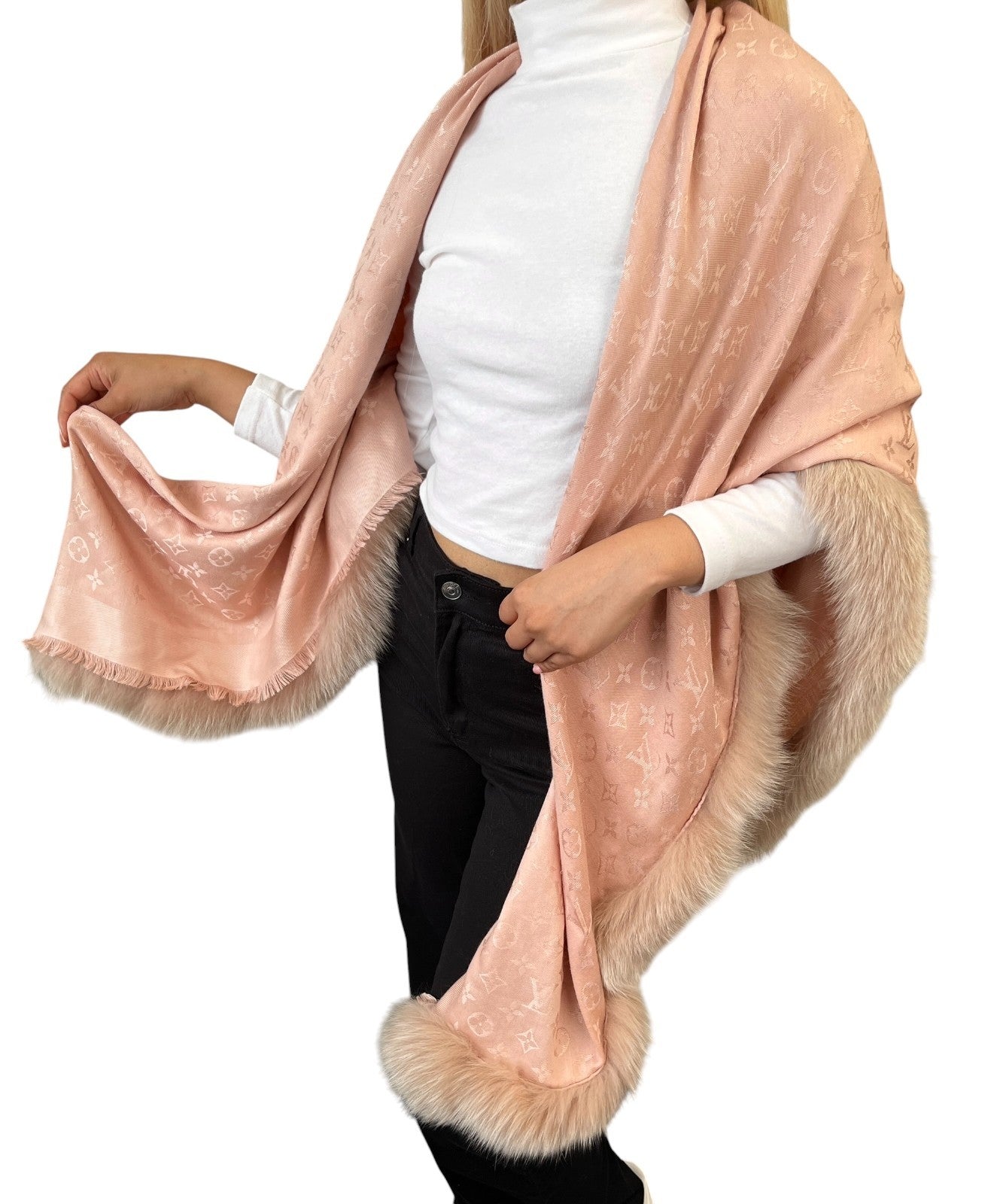 LOUIS VUITTON Vintage LV Monogram Logo Fur Scarf Shawl Wrap Pink Silk 902292