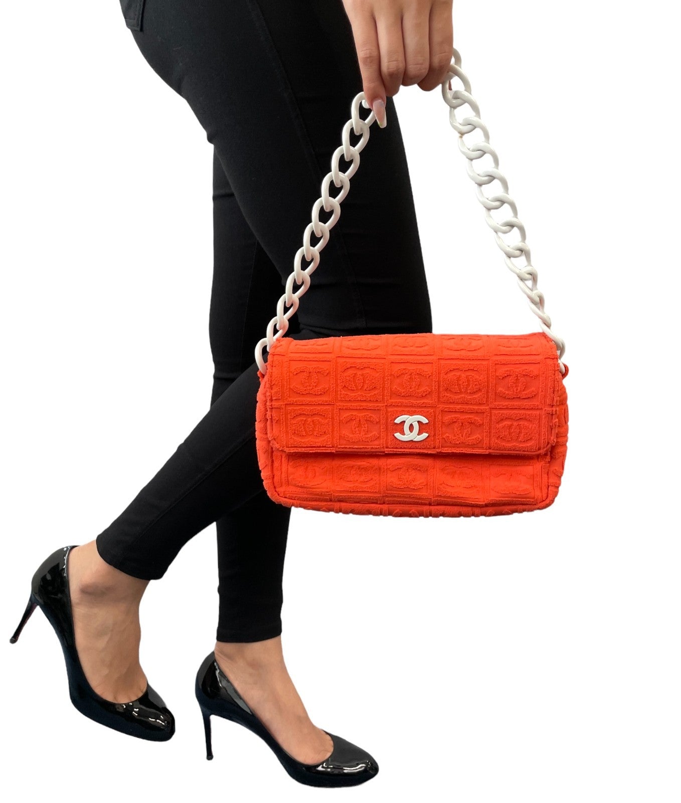 CHANEL Vintage 02S CC Logo Chain Shoulder Bag Terry Cloth Orange White 901896