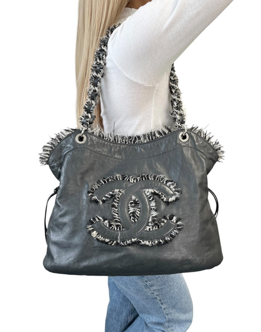 CHANEL Vintage CC Big Logo Funny Tweed Bon Bon Lambskin Shoulder Bag Gray Chain