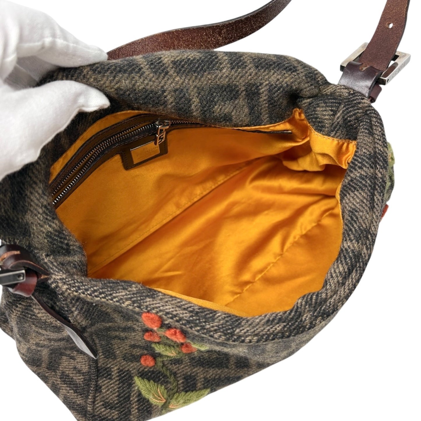 FENDI Vintage FF Mamma Baguette Wool Knit Shoulder Bag Brown Flower
