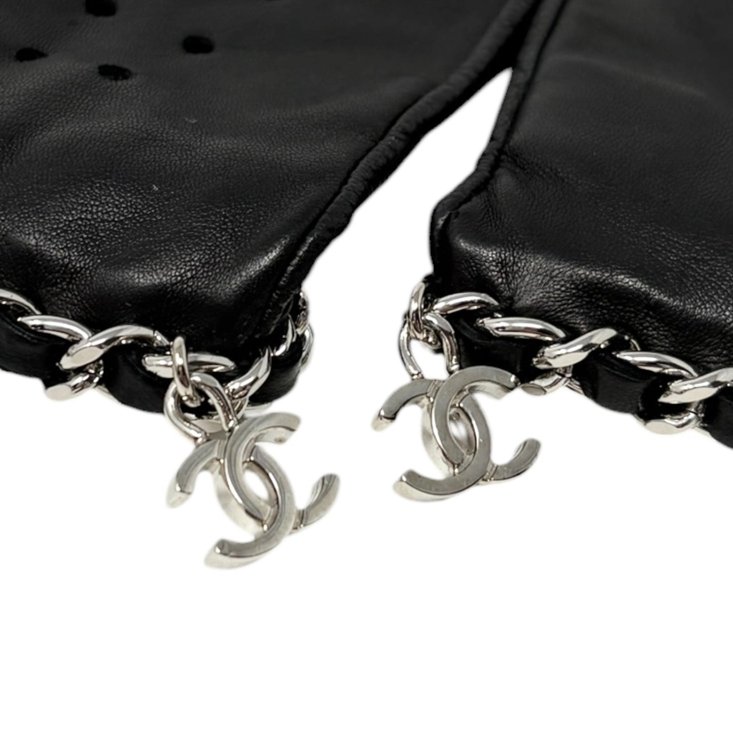 CHANEL Vintage CC Logo Chain Leather Perforated Gloves #7.5 Black Silver 901842