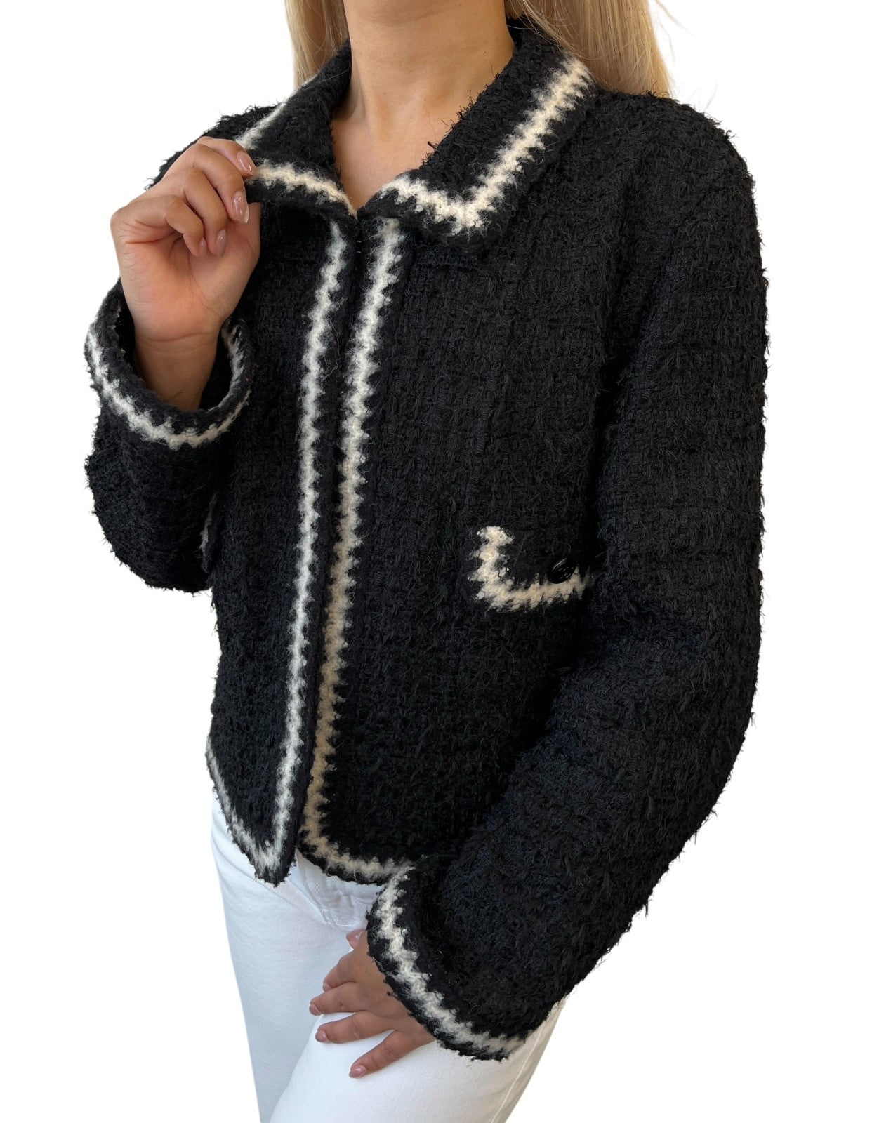 CHANEL Vintage 98A CC Mark Logo Button Tweed Jacket #38 Black White Wool