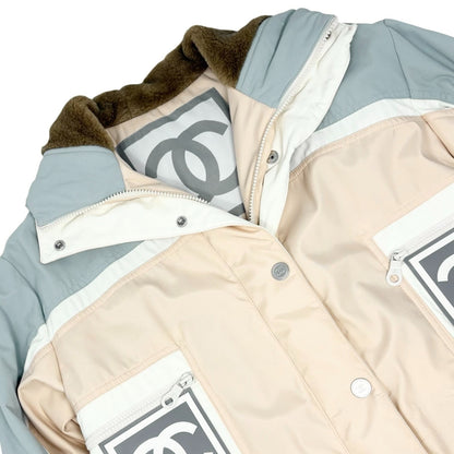 CHANEL Sport Vintage 01A CC Logo Puffer Ski Jacket Coat #38 Beige Blue 902810