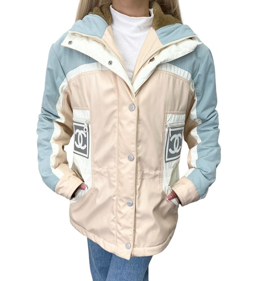 CHANEL Sport Vintage 01A CC Logo Puffer Ski Jacket Coat #38 Beige Blue 902810