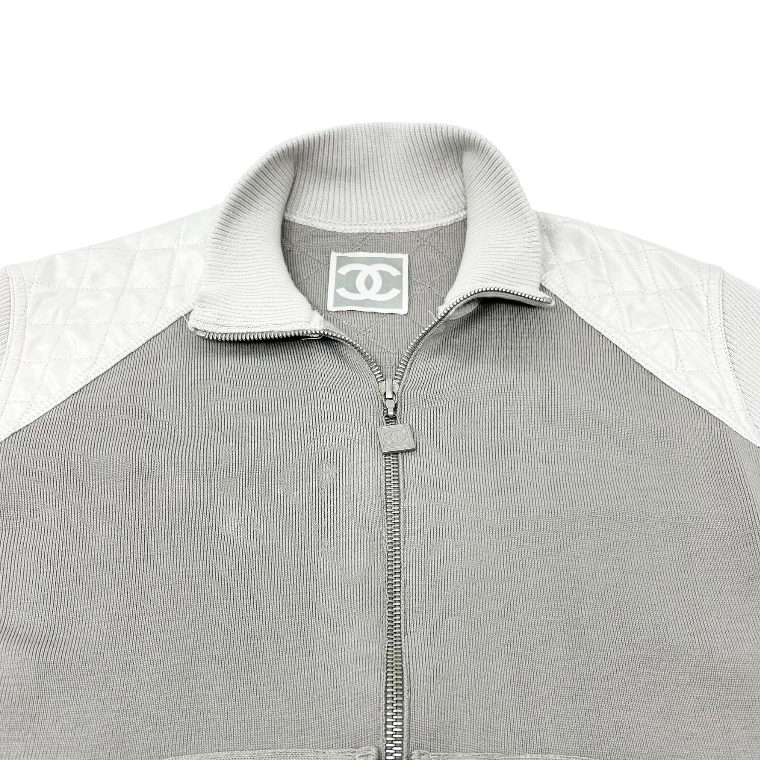 CHANEL Sport Vintage 04P CC Logo Zipped Quilted Jacket Top #44 Gray Silver Wool