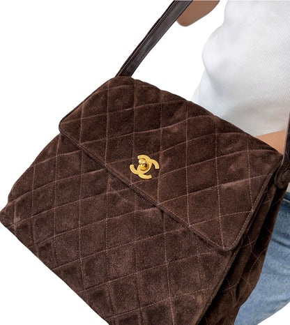 CHANEL Vintage CC Logo Turnlock Quilted Shoulder Bag Brown Gold Suede 901892