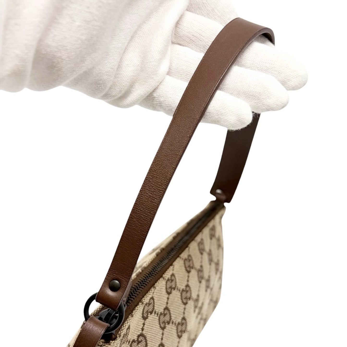 GUCCI Vintage GG Monogram Shoulder Bag Pochette Beige Brown Leather 902034