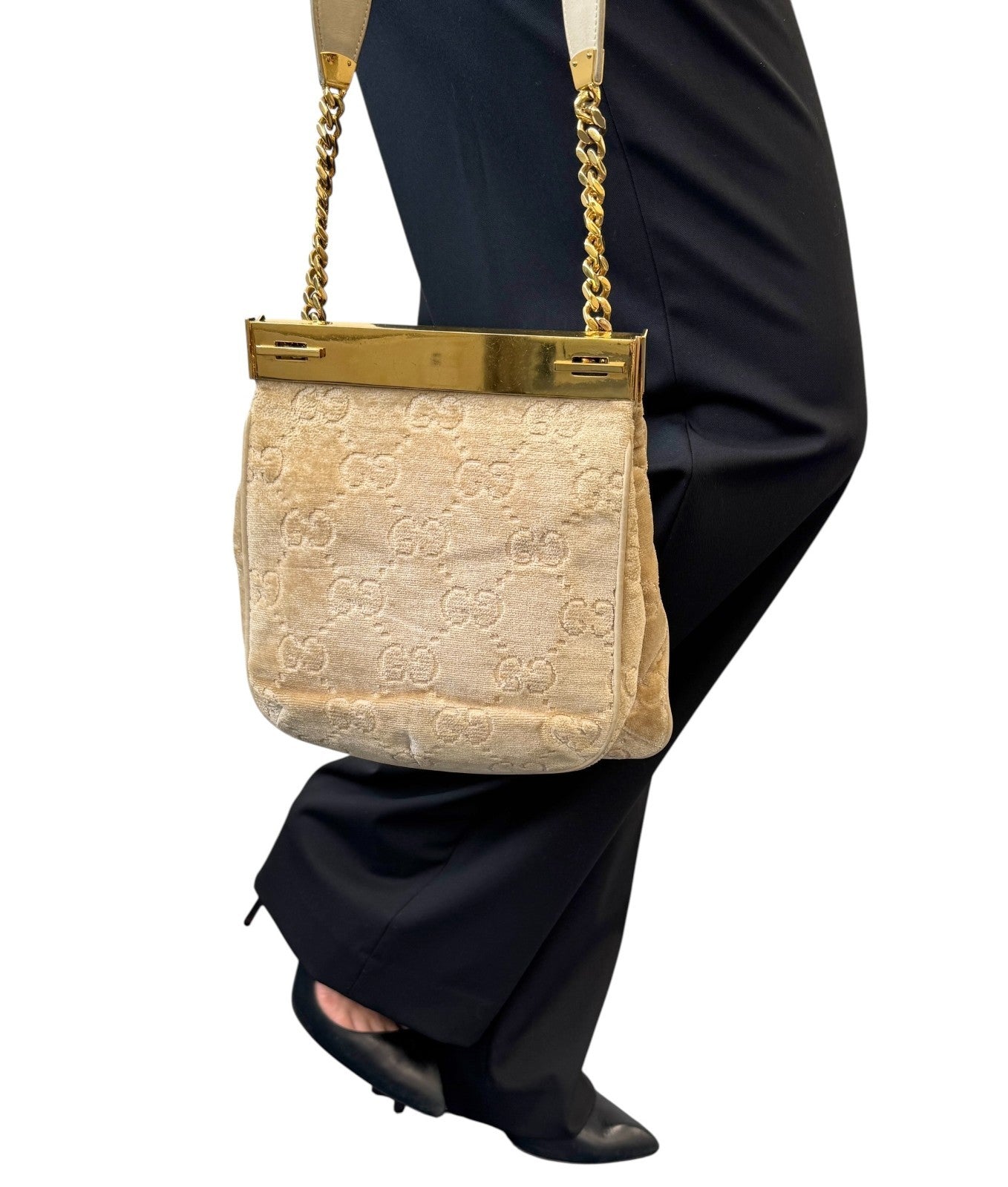 GUCCI Vintage GG Monogram Logo Shoulder Bag Crossbody Cream Gold Velour Leather