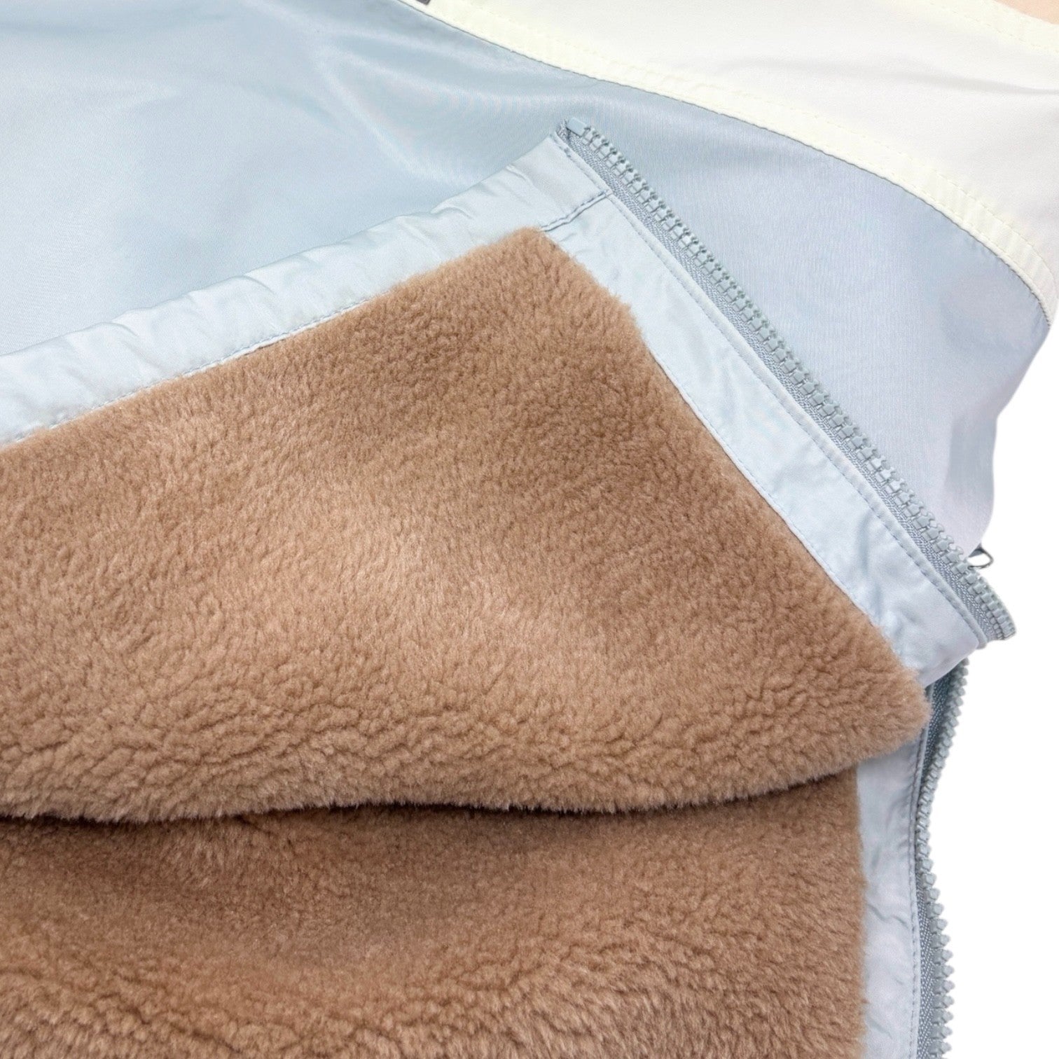 CHANEL Sport Vintage 01A Logo CC Mark Ski wear Jacket #36 Beige Blue Polyester