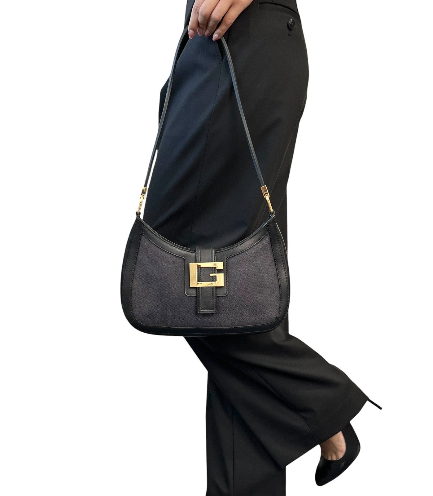 GUCCI Vintage G Buckle Logo Shoulder Bag Black Gold Leather Cotton Magnet