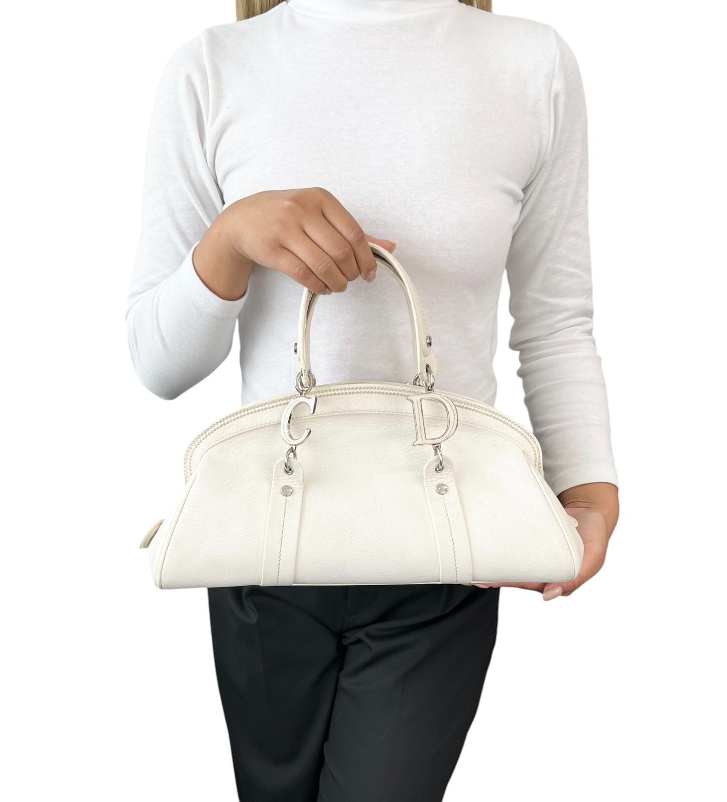 Christian Dior Vintage 2005 CD Logo Stitch Handbag White Silver Leather Rank AB