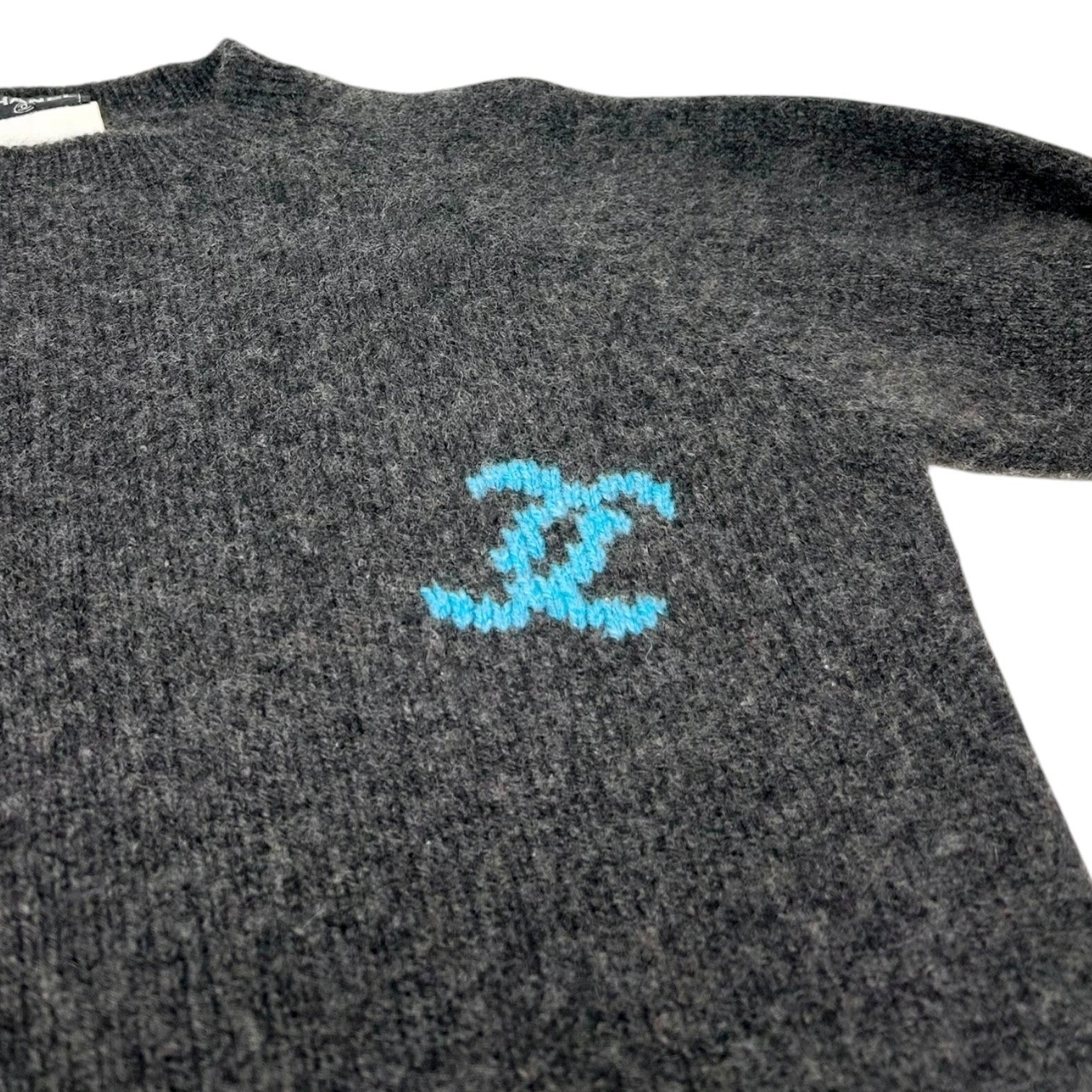 CHANEL Vintage 96A CC Logo Knit Sweater Top #36 Gray Blue Cashmere