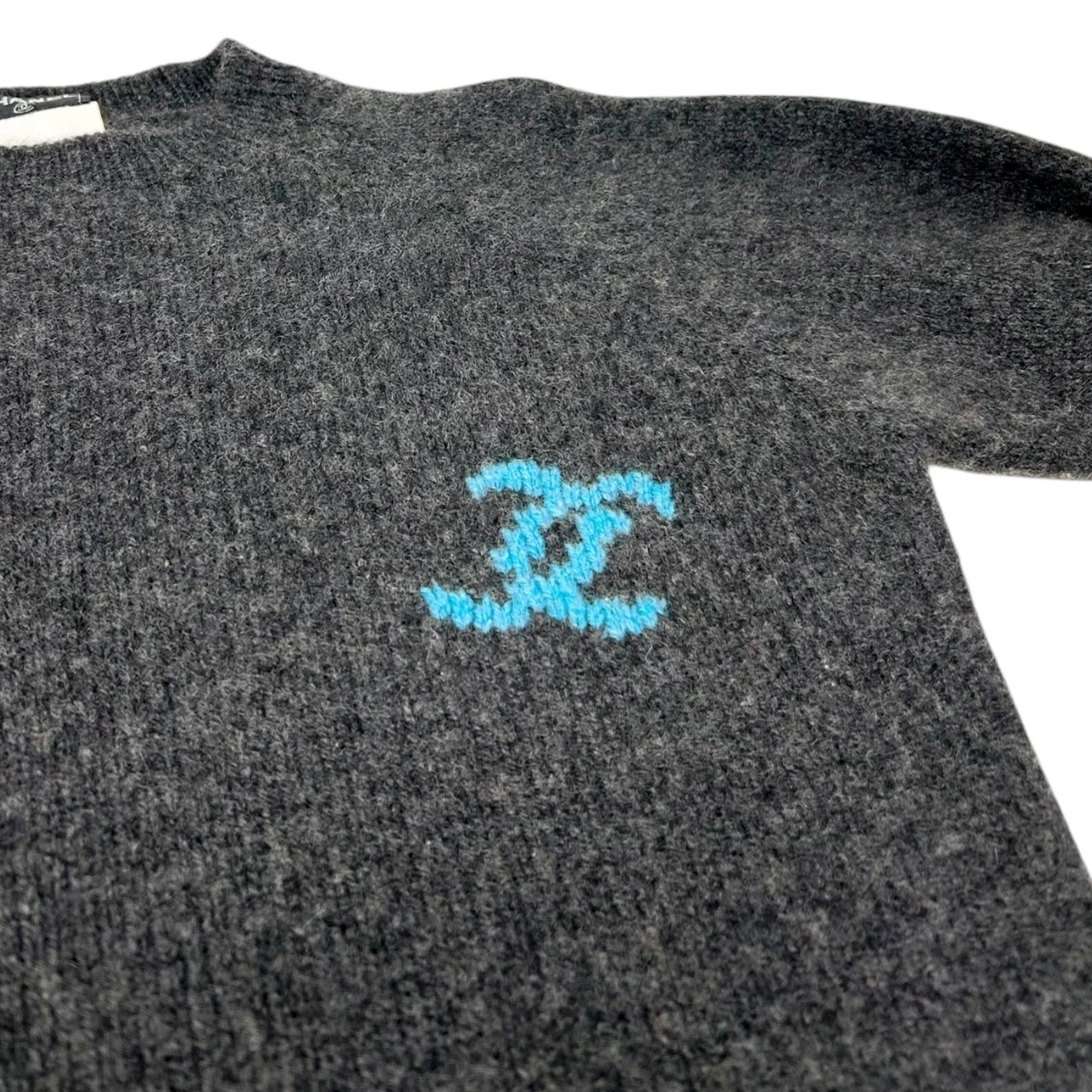 CHANEL Vintage 96A CC Logo Knit Sweater Top #36 Gray Blue Cashmere