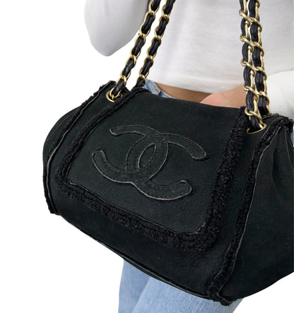 CHANEL Vintage CC Logo Mouton Chain Shoulder Bag Black Gold Suede 902831