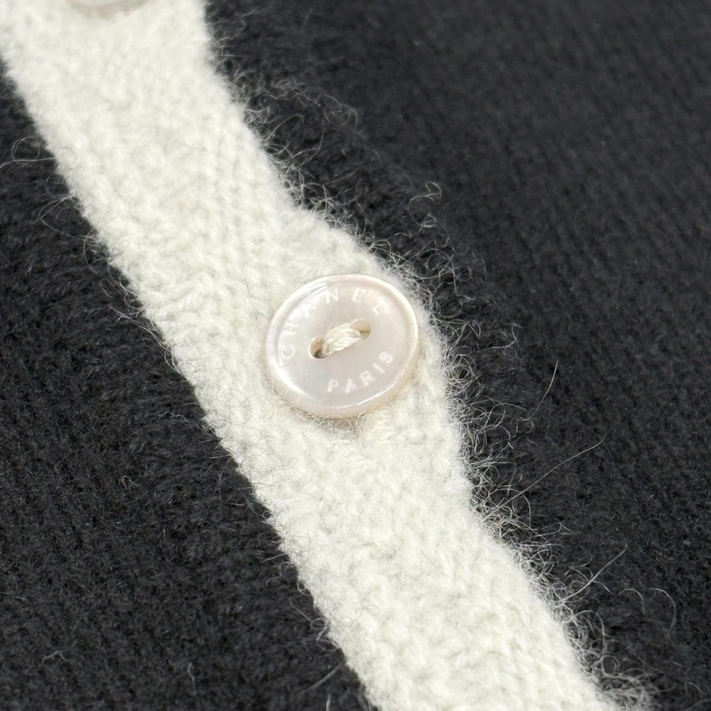CHANEL Vintage 04A CC Logo Knit Polo Shirt Top Sweater #38 Cashmere Black