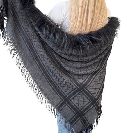 GUCCI Vintage GG Logo Monogram Fox Fur Shawl Scarf Wrap Gray Black Wool 902495