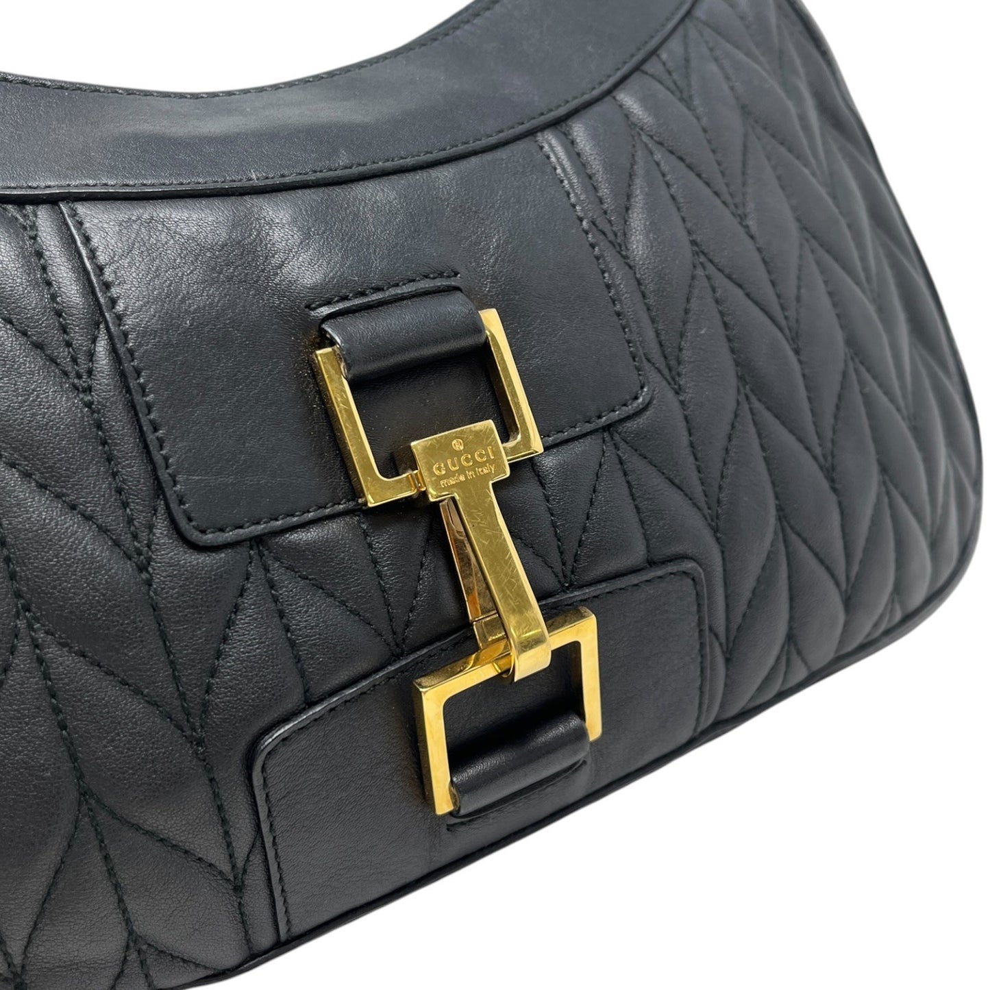 GUCCI Vintage Logo Quilted Hobo Shoulder Bag Black Gold Leather Zip 106546