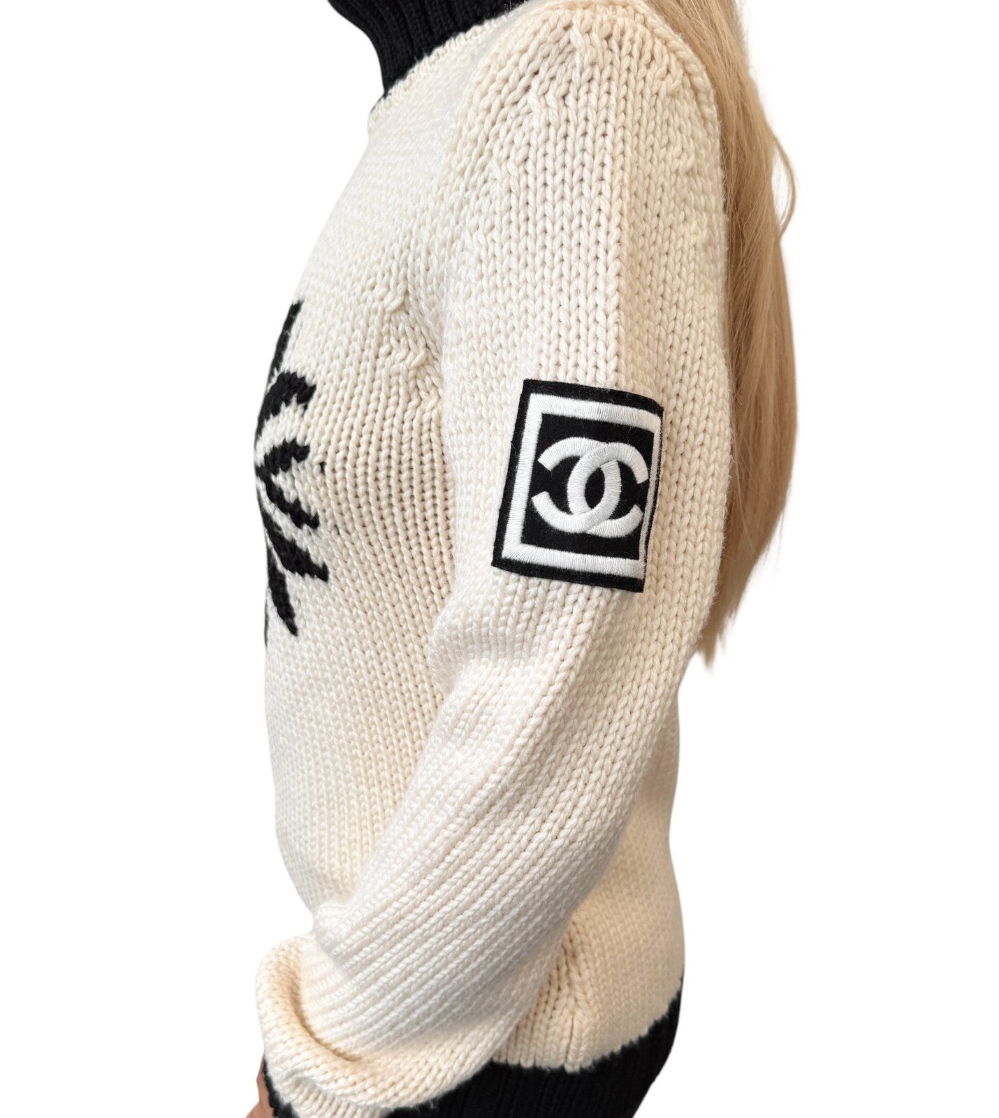 CHANEL Sport Vintage 08A CC Logo Snowflake Knit Turtleneck Sweater #38 901977