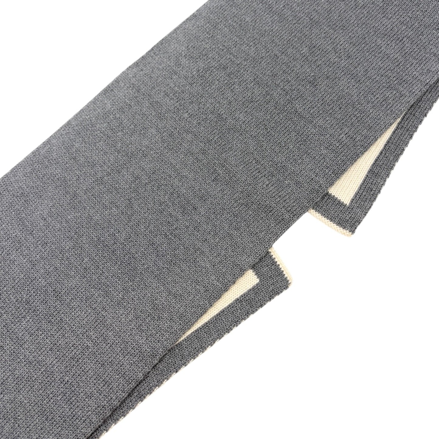 CHANEL Sport Vintage CC Big Logo Muffler Scarf Wrap Accessory Gray Cream Wool