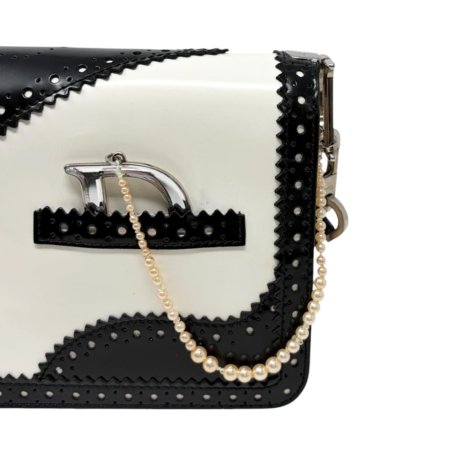 Christian Dior Vintage D'trick Pearl Bag White Black Leather Patent 902023