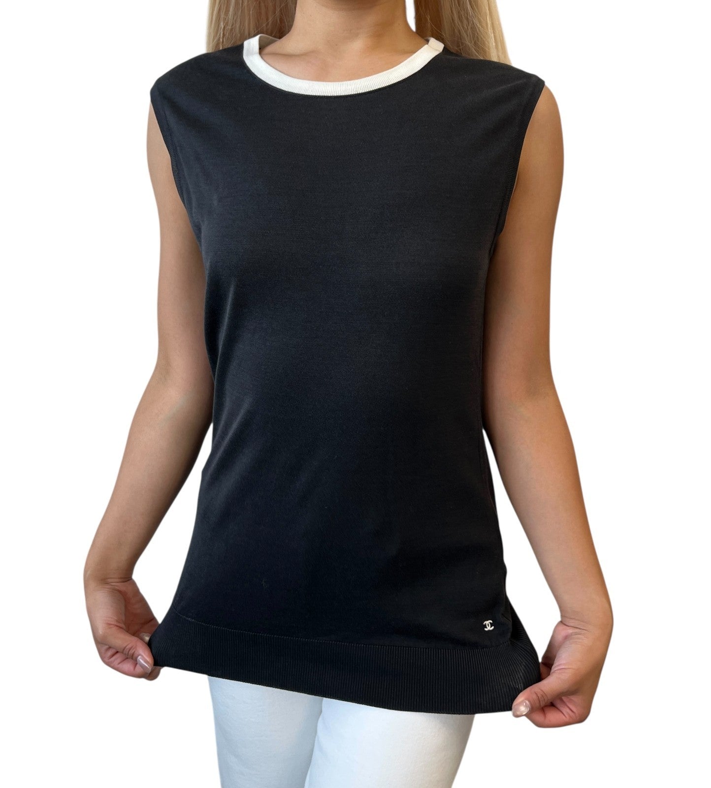 CHANEL Vintage 96P CC Mark Logo Knit Tank Top #38 Black White Cotton Sleeveless