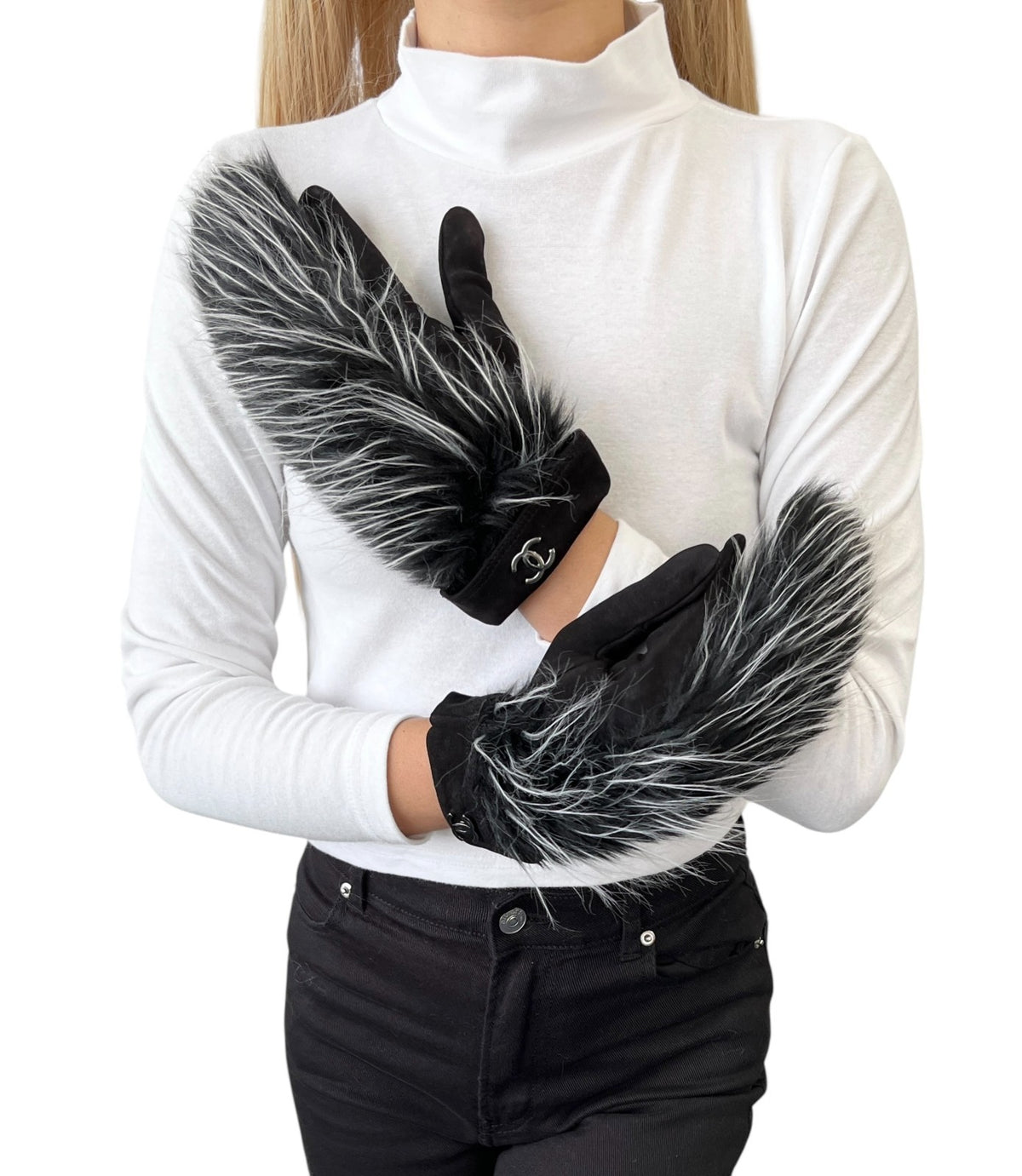 CHANEL Vintage CC Logo Fur Gloves Mittens #7.5 Black White Suede 902358