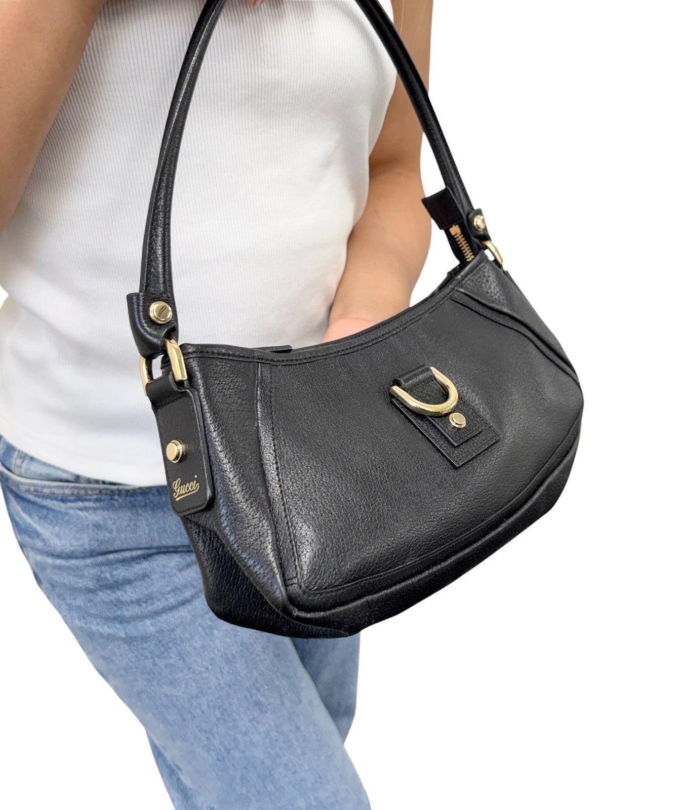GUCCI Vintage Logo Abbey Shoulder Bag Pochette Black Gold Leather 901850