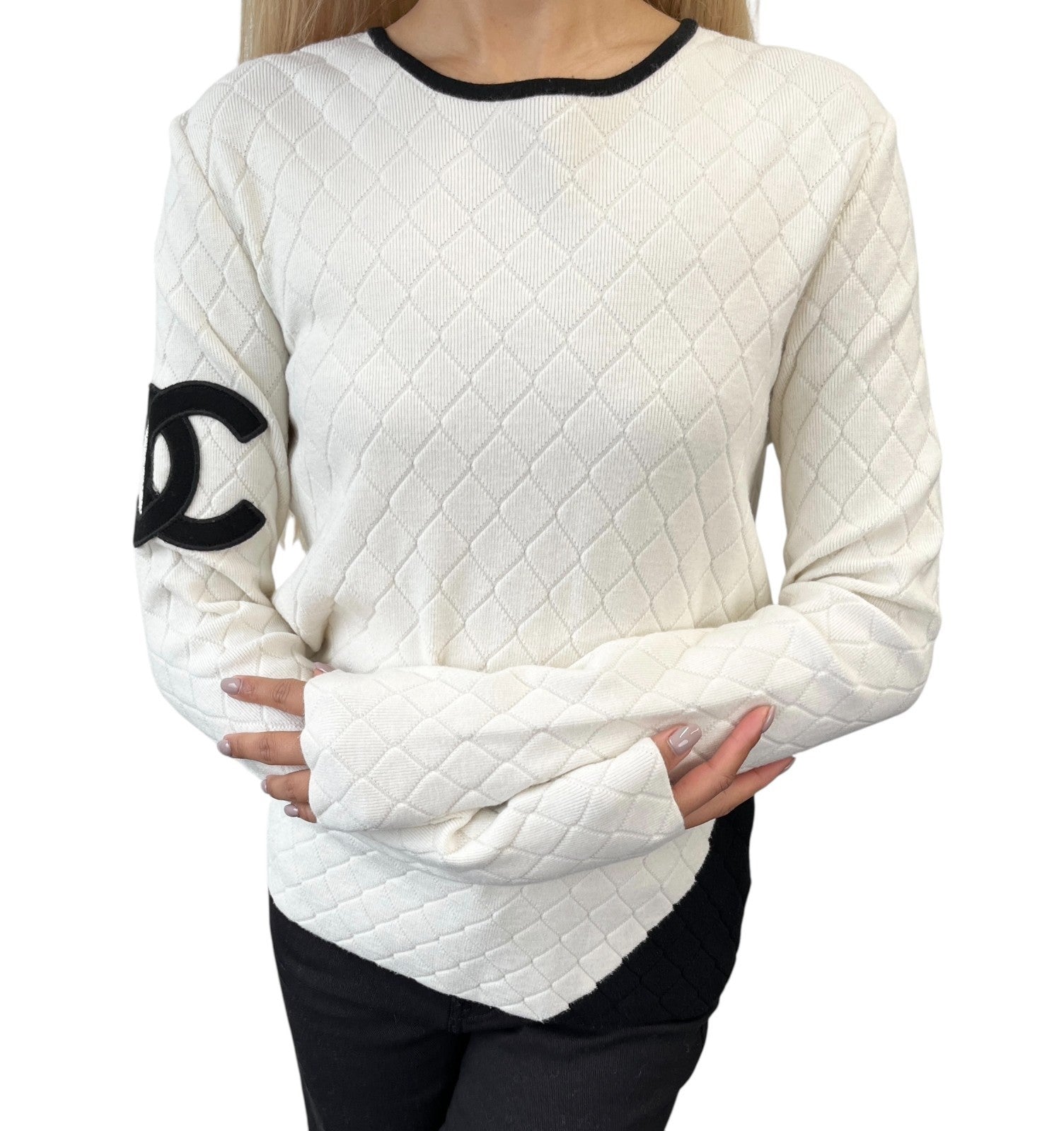 CHANEL Vintage 05A CC Logo Cambon Quilted Cashmere Knit Sweater Top #40 Cream