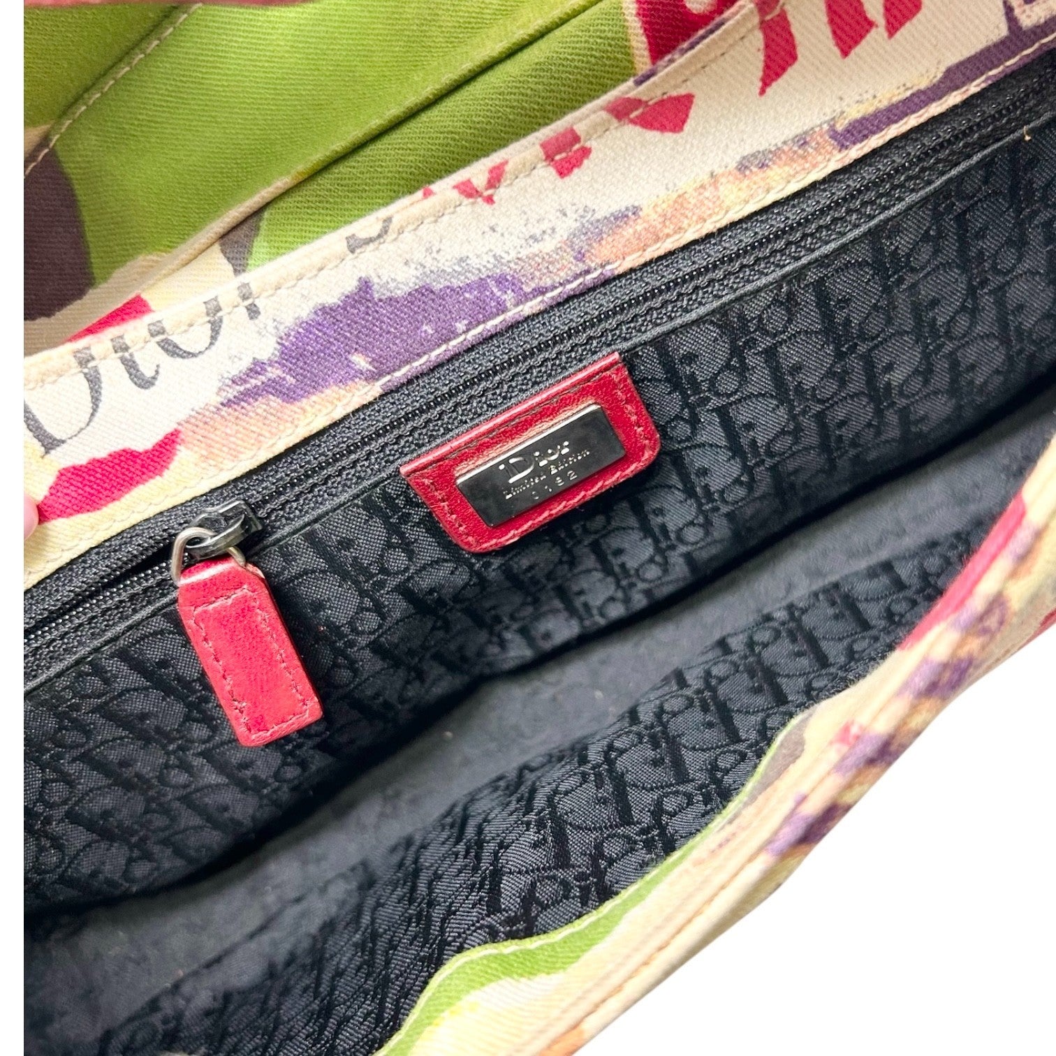 Christian Dior Vintage 2003 Logo Street Chic Columbus Victim Shoulder Bag Red