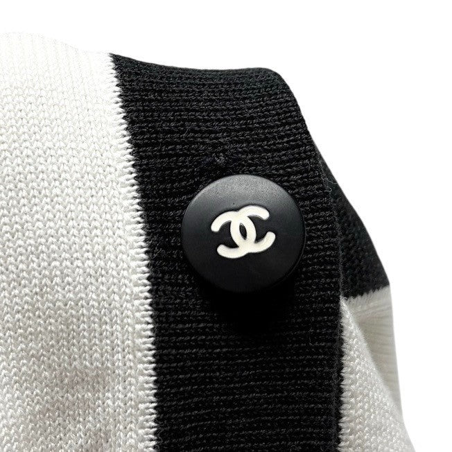 CHANEL Vintage 96P CC Mark Logo Cardigan Knit Button #46 White Black Cotton