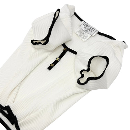 CHANEL Vintage 95P CC Logo Button Knit Cropped Ribbed T-shirt #42 White Cotton