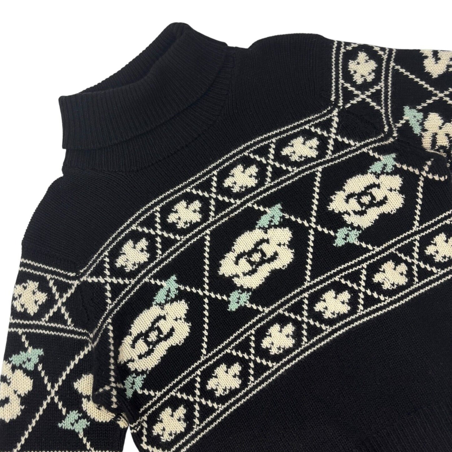CHANEL Vintage 95A CC Logo Turtleneck Sweater Top Cashmere Black White