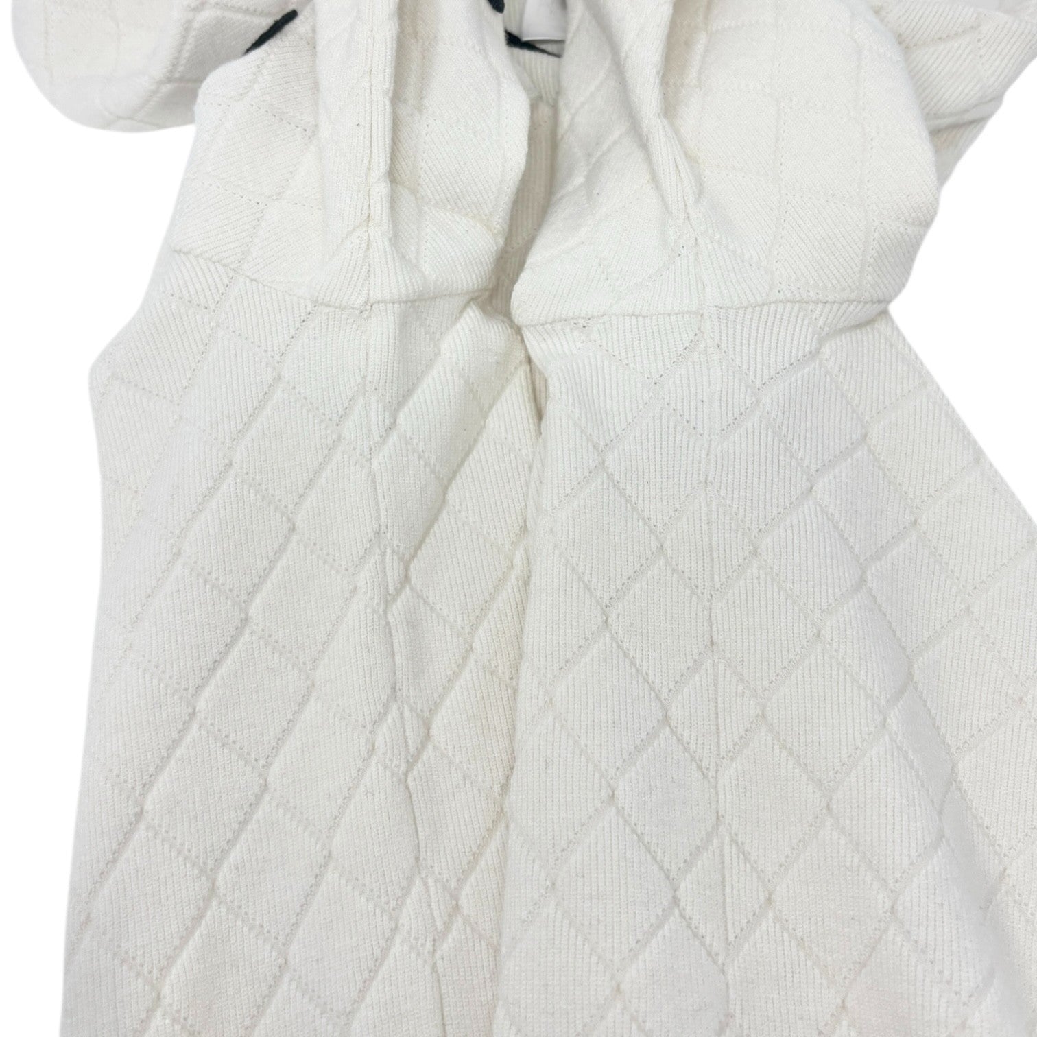 CHANEL Vintage 05A CC Logo Cambon Quilted Cashmere Knit Sweater Top #40 Cream