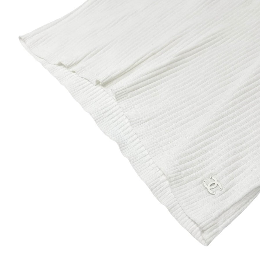 CHANEL Vintage 09C CC Mark Logo T-shirt Top #42 White Cotton V-Neck Rank AB