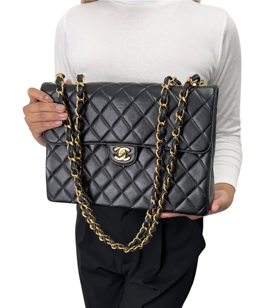 CHANEL Vintage CC Turnlock Quilted Chain Shoulder Bag Black Gold Leather 902905