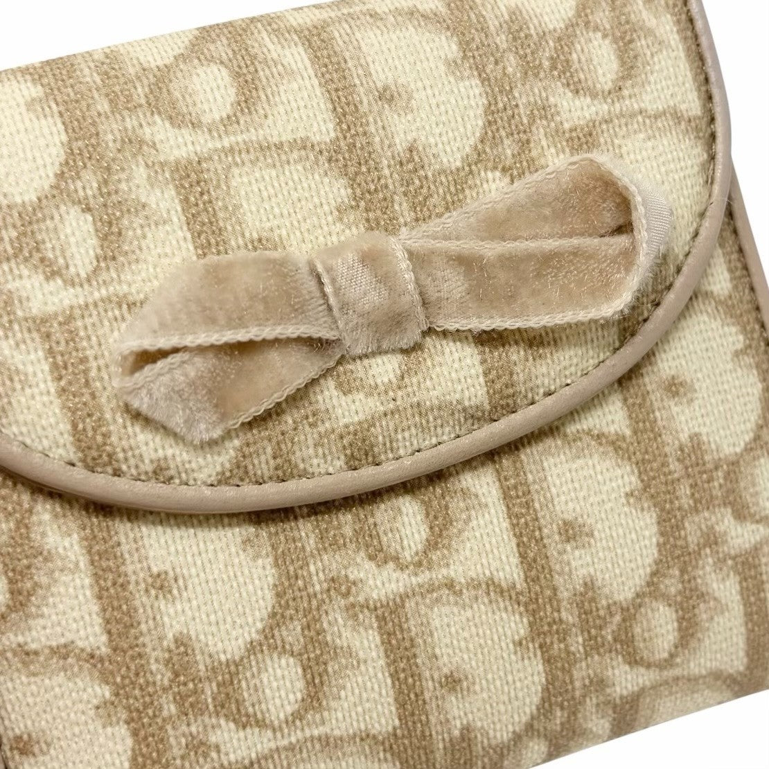 Christian Dior Vintage Trotter Monogram Romantique Wallet Cream Beige 902260
