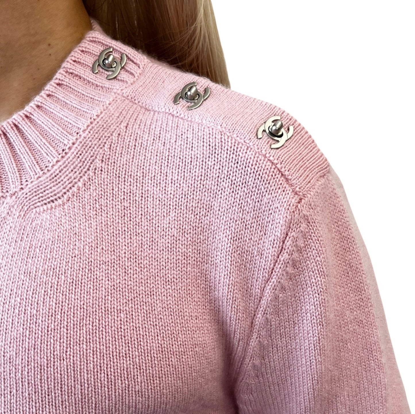 CHANEL Vintage CC Logo Turnlock Cashmere Ribbed Sweater Top #36 Pink 902225